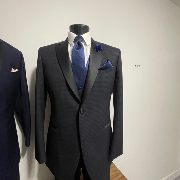 Black suit jacket style 860 - Picture 3 of 6